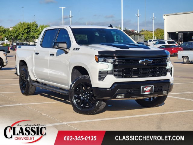 Used 2025 Chevrolet Silverado 1500 LT Trail Boss w/ Convenience Package II AWD/4WD image 1