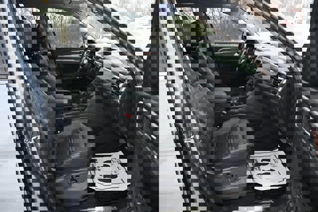 Used 2019 Volkswagen Atlas SEL Premium image 19