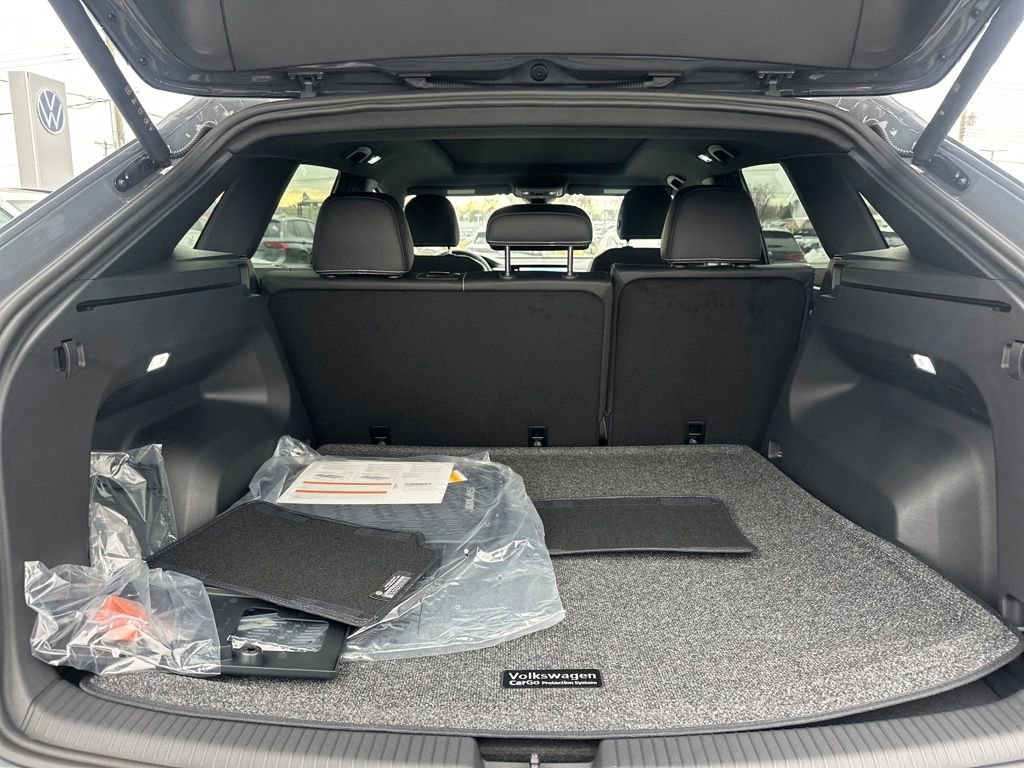 New 2026 Volkswagen Atlas Cross Sport SE image 22