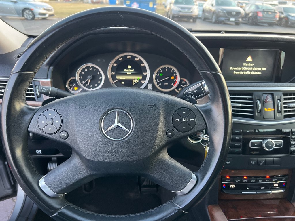 Used 2013 Mercedes-Benz E 350 4MATIC Sedan image 27