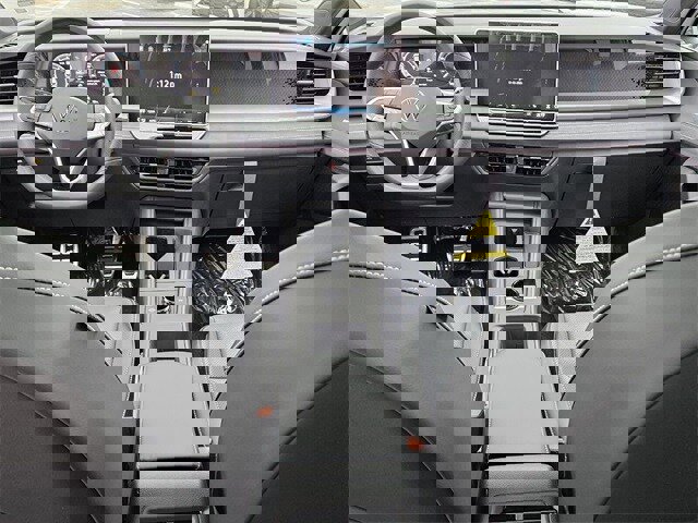 New 2026 Volkswagen Tiguan SE R-Line image 8