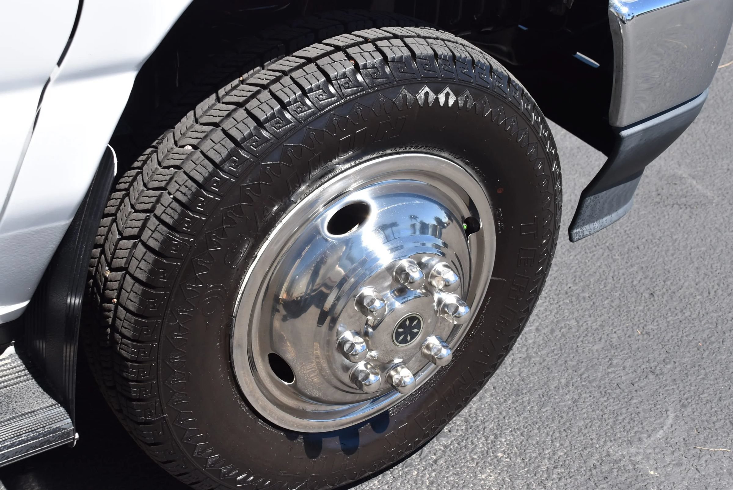 Used 2021 Ford E-450 and Econoline 450 Super Duty w/ Motorhome Prep Package RWD image 51