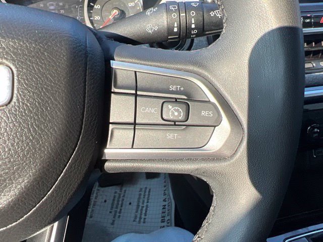 Used 2024 Jeep Compass Latitude AWD/4WD image 15