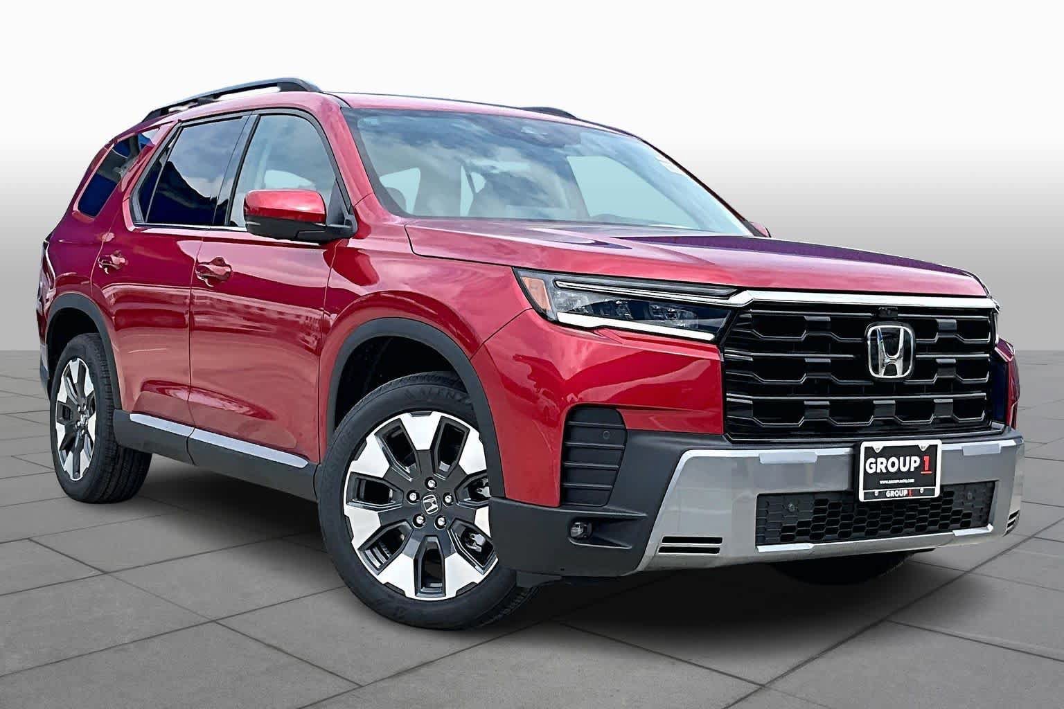 Used 2026 Honda Pilot Touring image 2