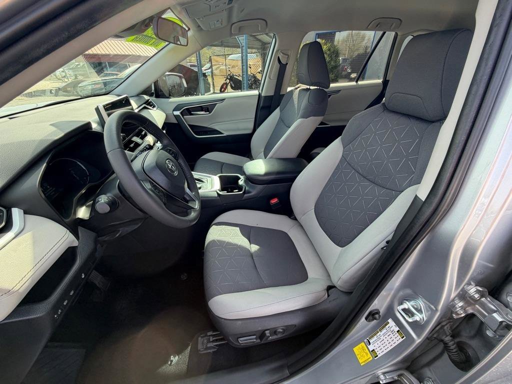 Used 2024 Toyota RAV4 XLE w/ Weather Package image 9