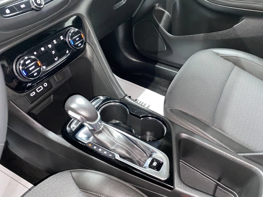 Used 2023 Buick Encore GX Select w/ Safety Package II AWD/4WD image 19