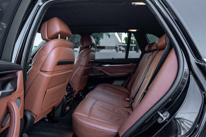Used 2016 BMW X5 xDrive50i AWD/4WD image 17