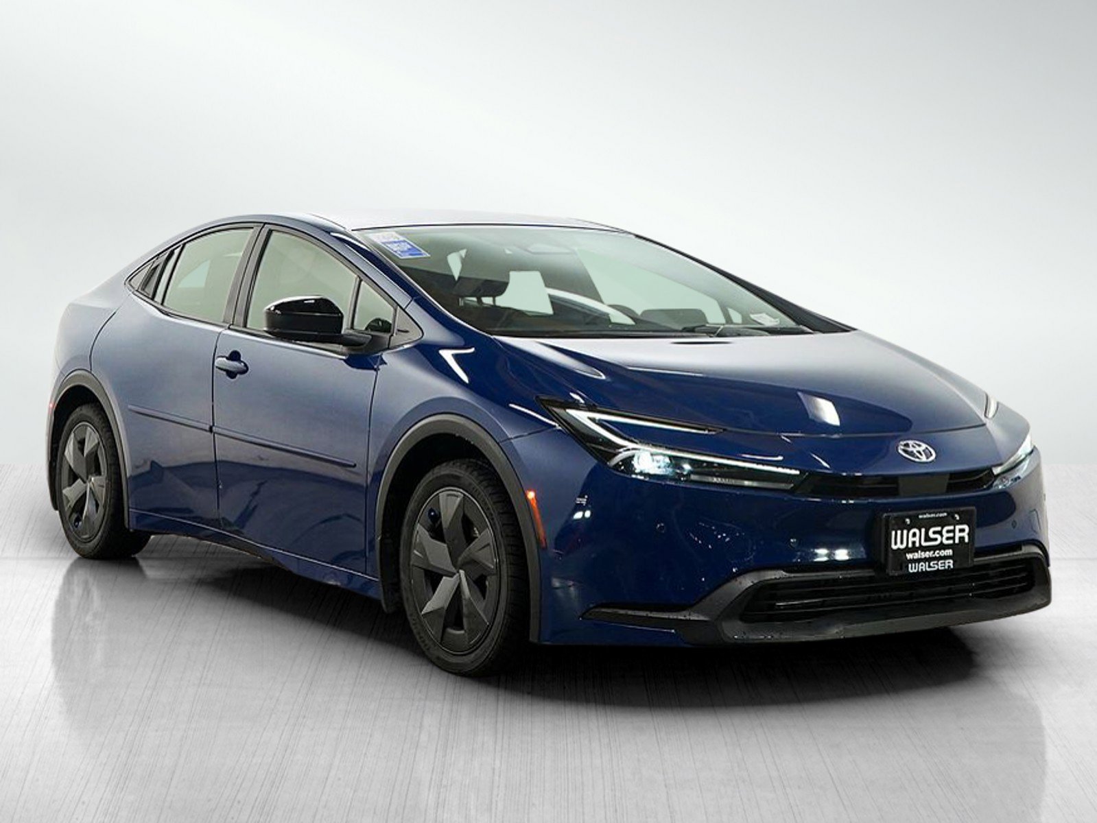 Used 2023 Toyota Prius LE FWD image 7
