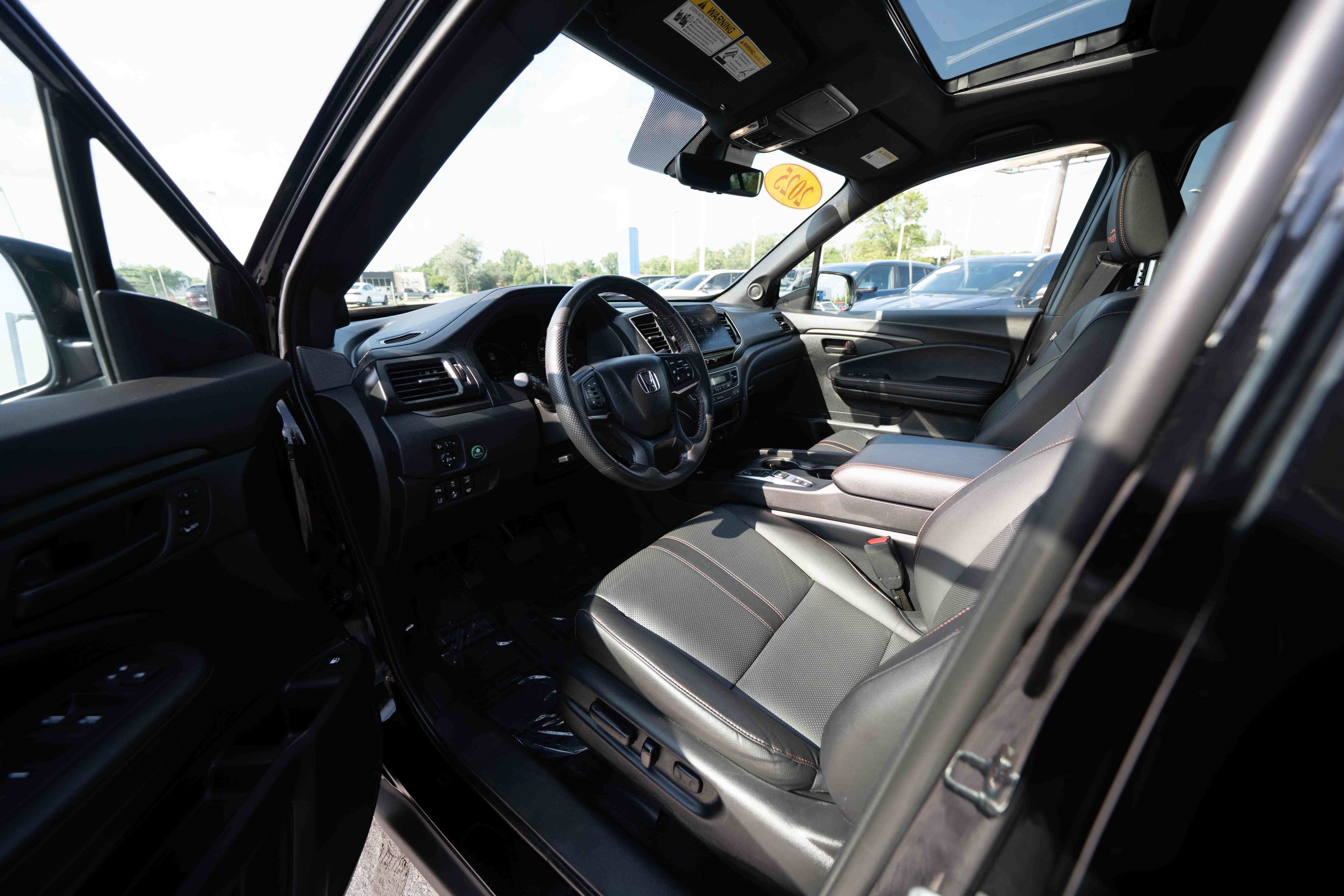Certified 2025 Honda Ridgeline TrailSport image 8