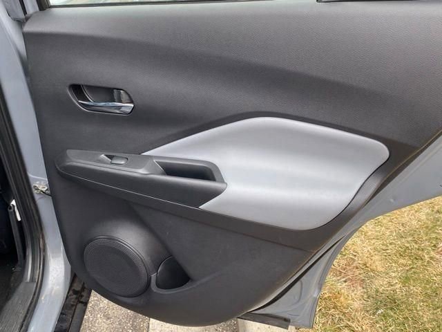 Used 2023 Nissan Kicks SR w/ SR Premium Package FWD image 23