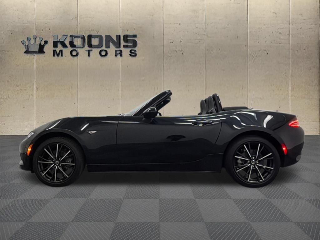 Certified 2025 MAZDA MX-5 Miata Grand Touring w/ Weather Package RWD image 5