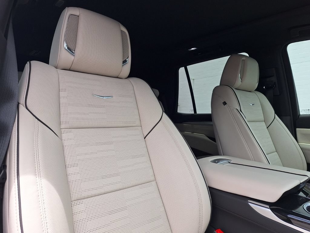 New 2026 Cadillac Escalade Sport AWD/4WD image 30