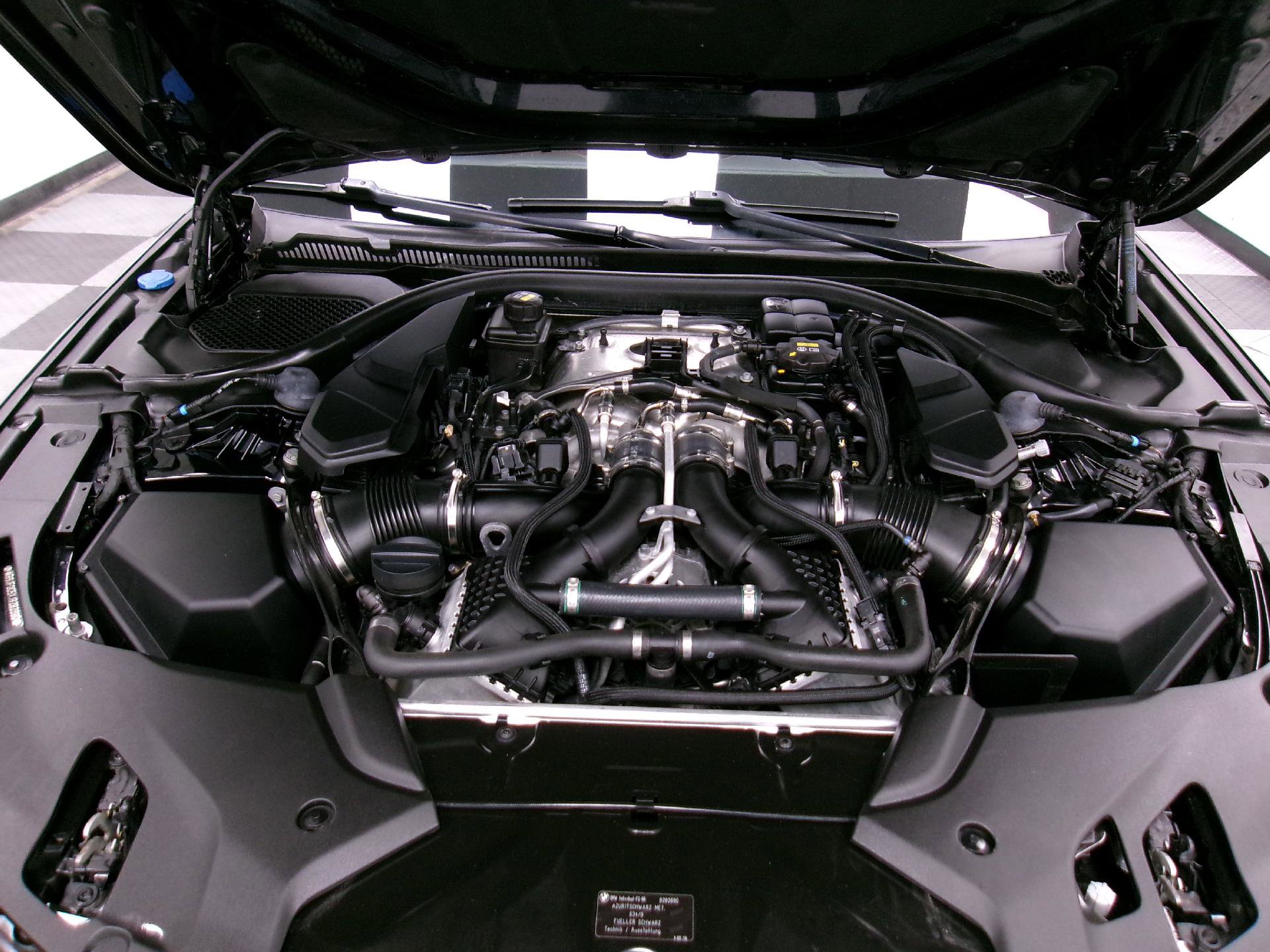 Used 2018 BMW M5 w/ Executive Package image 18