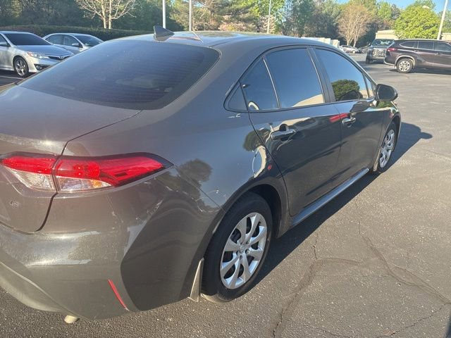 Used 2025 Toyota Corolla LE image 4