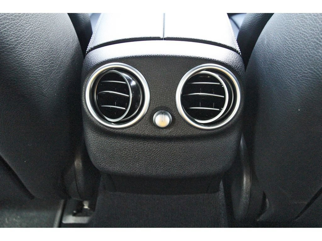 Used 2021 Mercedes-Benz C 300 Sedan image 15