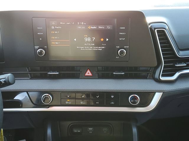 Used 2023 Kia Sportage LX image 23