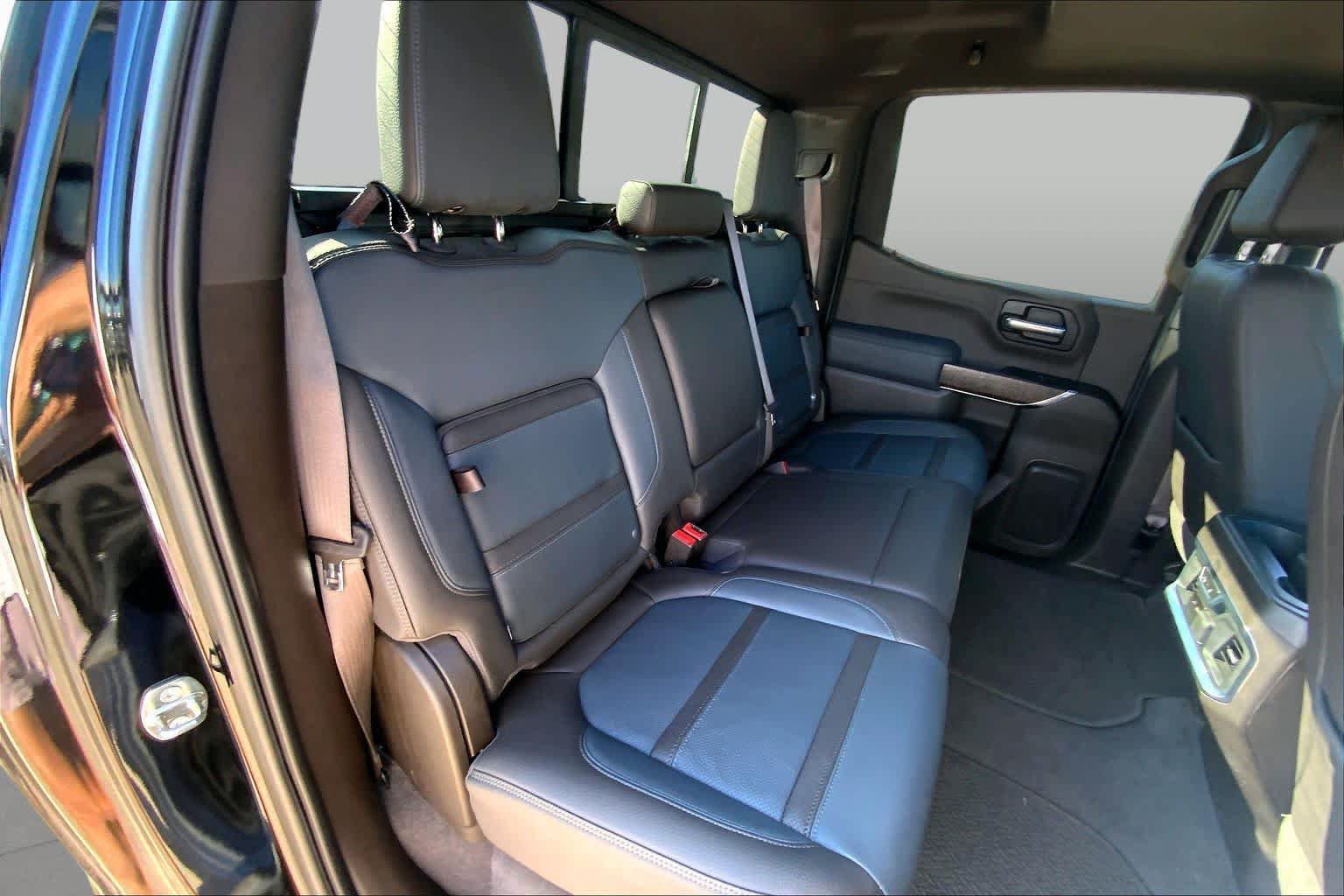 Used 2020 GMC Sierra 1500 Denali w/ Denali Ultimate Package AWD/4WD image 18