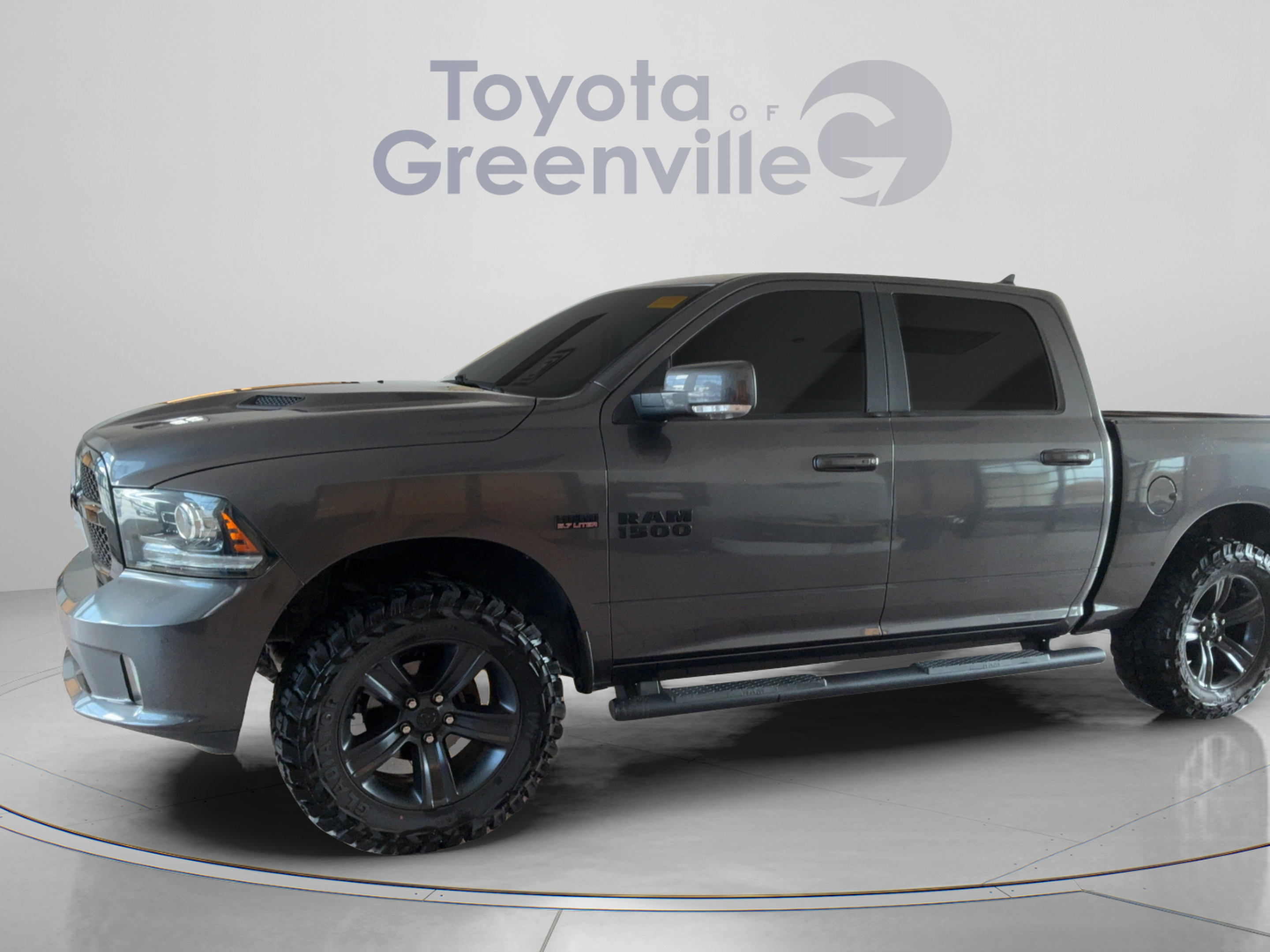 Used 2018 RAM 1500 Sport w/ Convenience Group AWD/4WD image 2