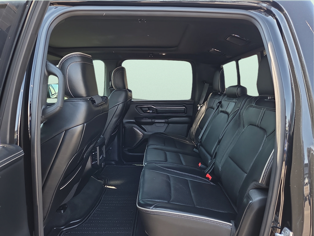Used 2023 RAM 1500 Limited AWD/4WD image 11