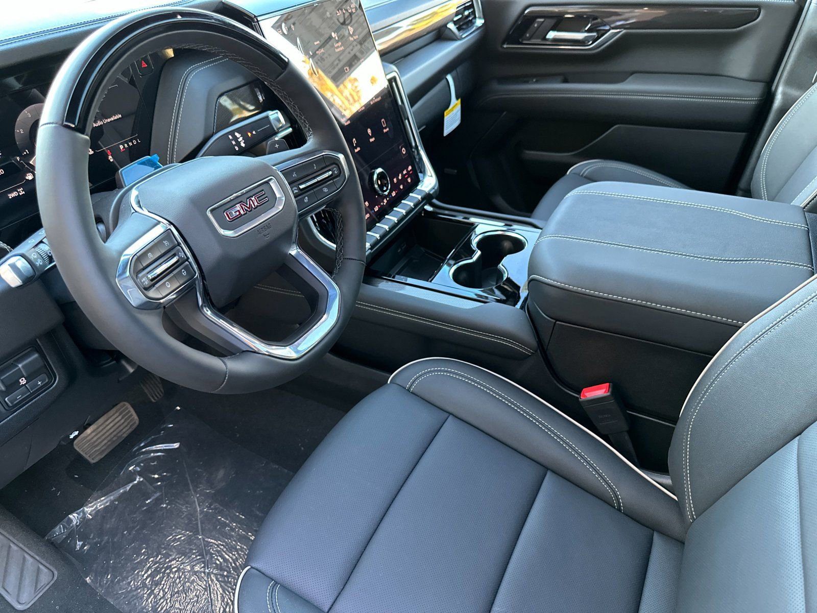 New 2026 GMC Yukon XL Elevation w/ Elevation Premium Package AWD/4WD image 10