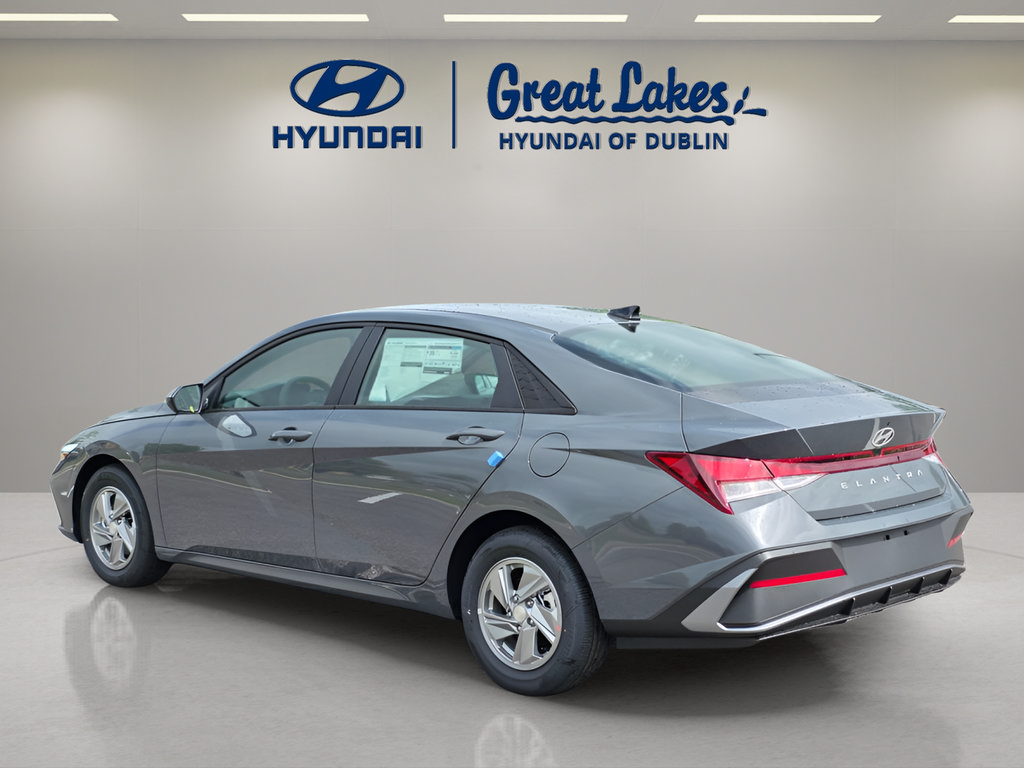 New 2026 Hyundai Elantra SE w/ Cargo Package FWD image 3
