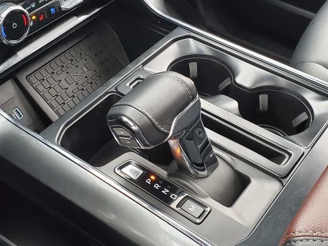 Used 2023 Ford F150 Lariat w/ Equipment Group 502A High image 31