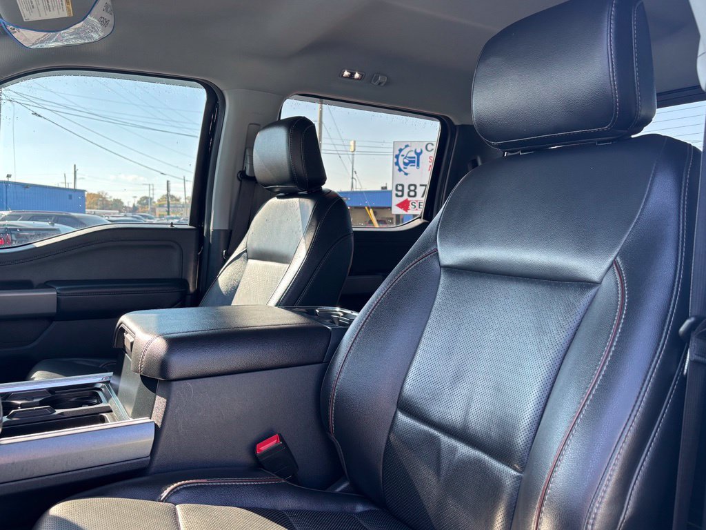 Used 2023 Ford F250 Lariat w/ Black Appearance Package AWD/4WD image 11