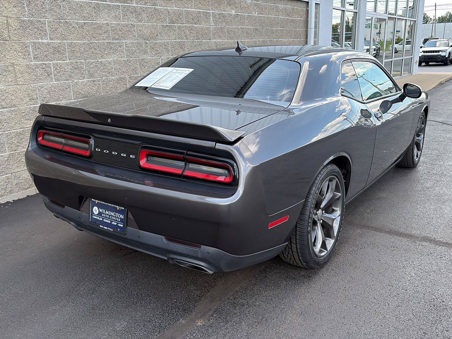 Used 2019 Dodge Challenger R/T w/ Cold Weather Group RWD image 3