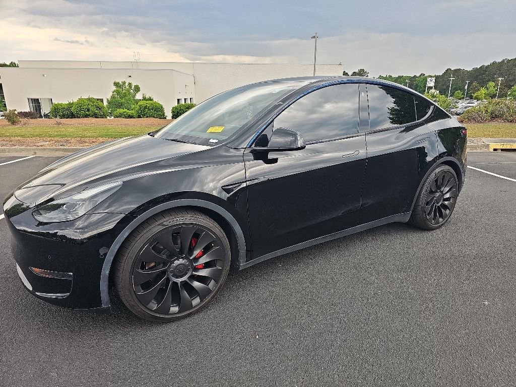 Used 2022 Tesla Model Y Performance AWD/4WD image 1