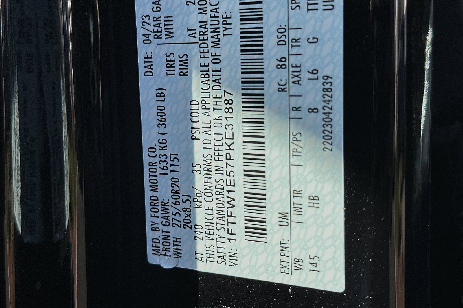 New 2023 Ford F150 Lariat w/ Equipment Group 502A High image 24