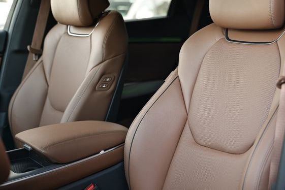 New 2026 Genesis GV70 2.5T Advanced image 23