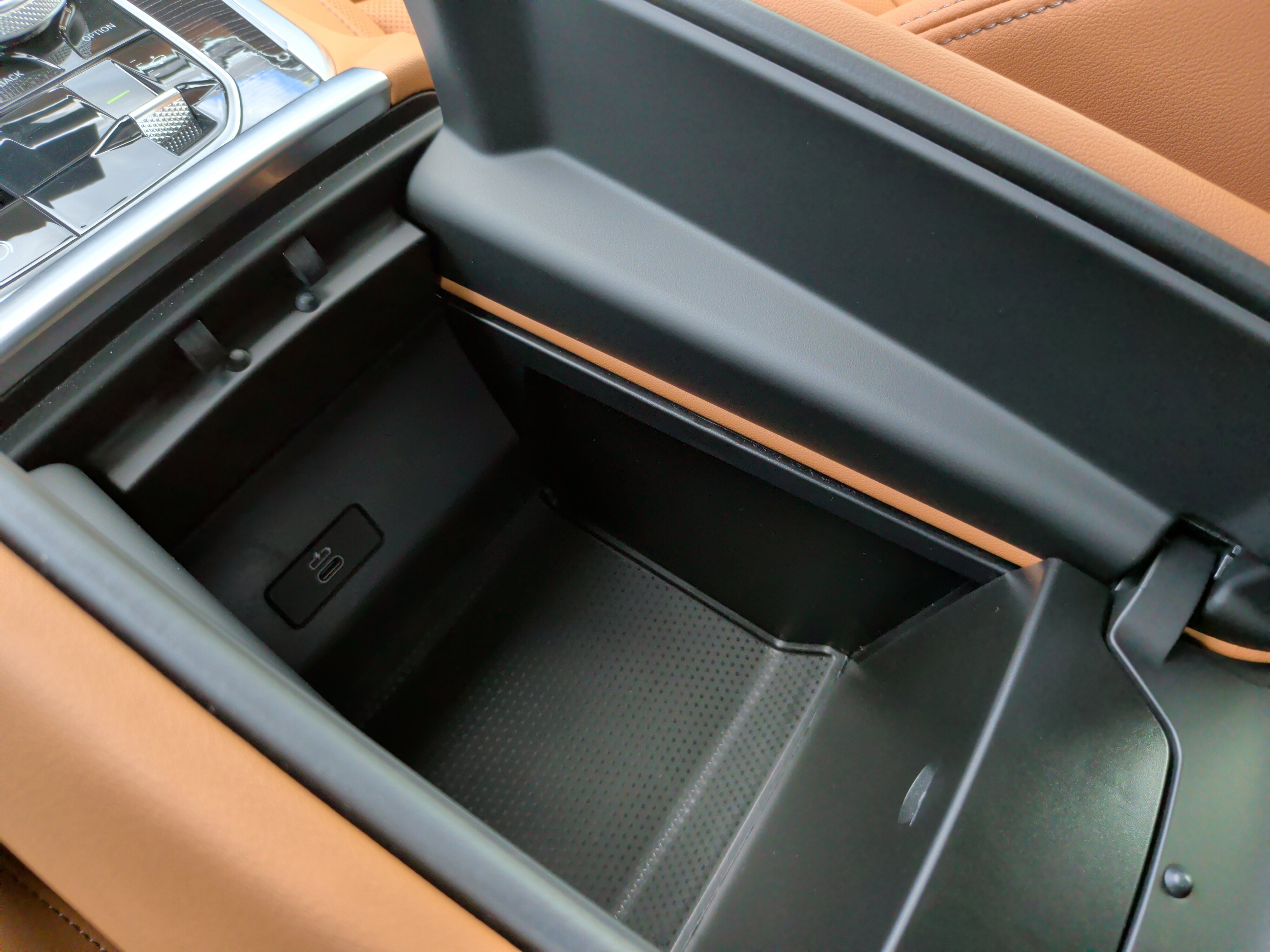 Certified 2025 BMW X5 xDrive50e w/ M Sport Package image 22