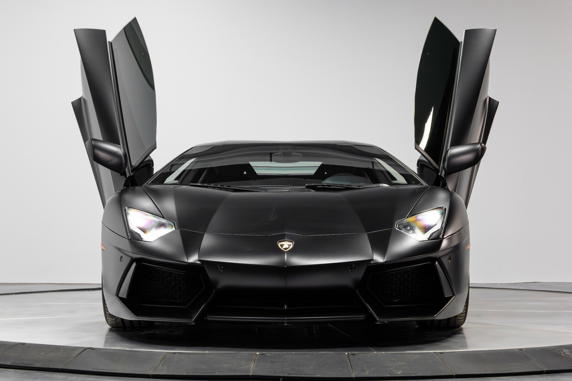 Used 2014 Lamborghini Aventador LP 700-4 image 30