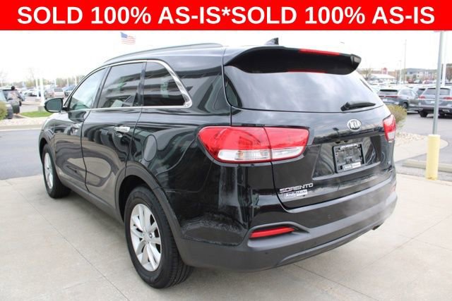 Used 2016 Kia Sorento LX w/ LX Convenience Package image 4