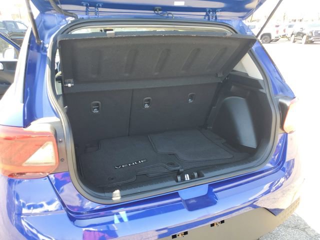 Used 2022 Hyundai Venue SEL FWD image 28