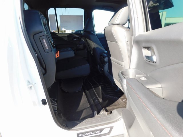 New 2026 Honda Ridgeline Black Edition image 28