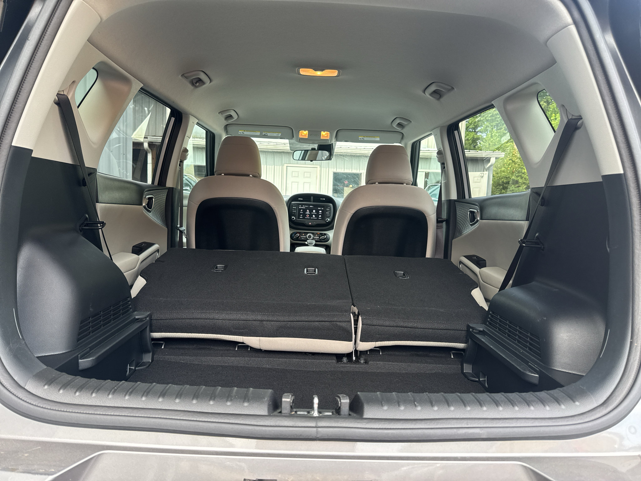 Certified 2025 Kia Soul LX w/ LX Technology Package FWD image 14