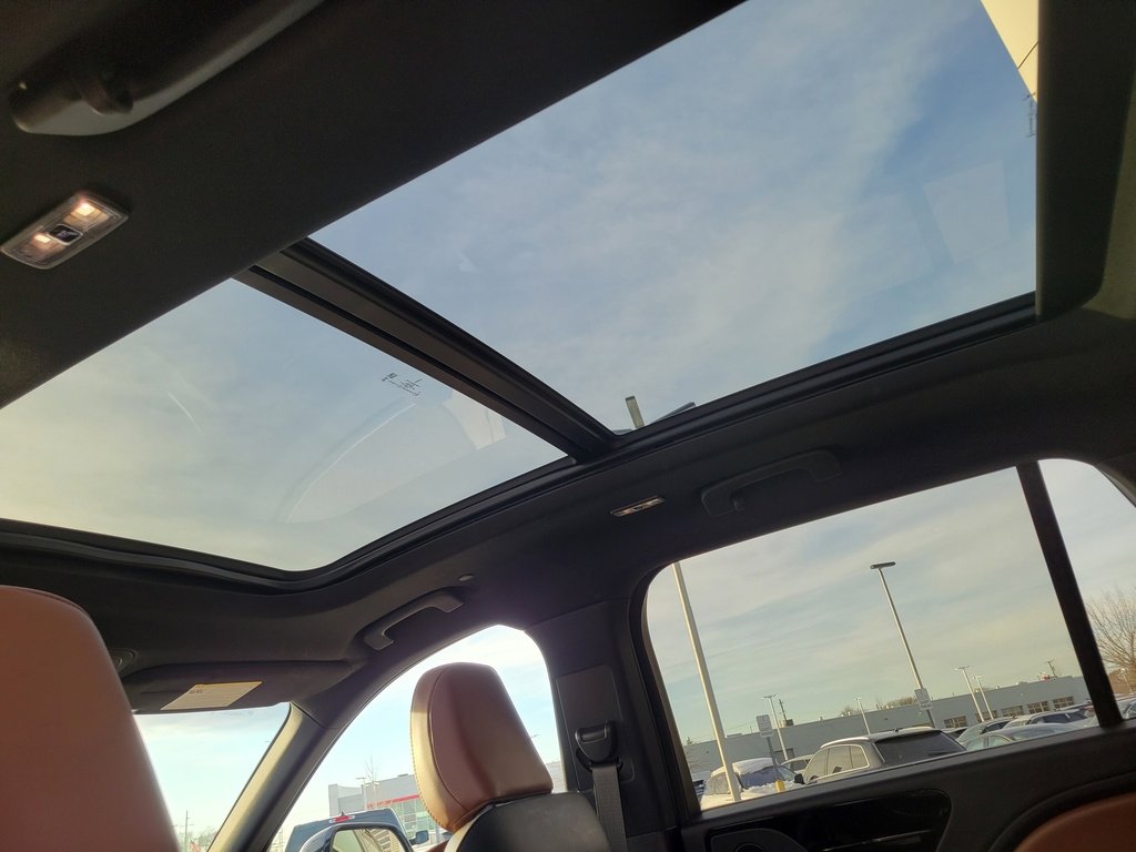 Certified 2024 Lincoln Aviator Reserve w/ Elements Package Plus image 6