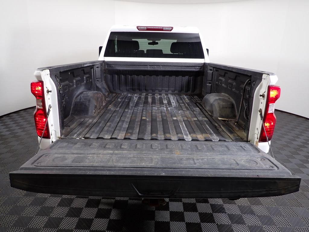 Used 2023 Chevrolet Silverado 2500 Custom w/ Custom Convenience Package AWD/4WD image 18