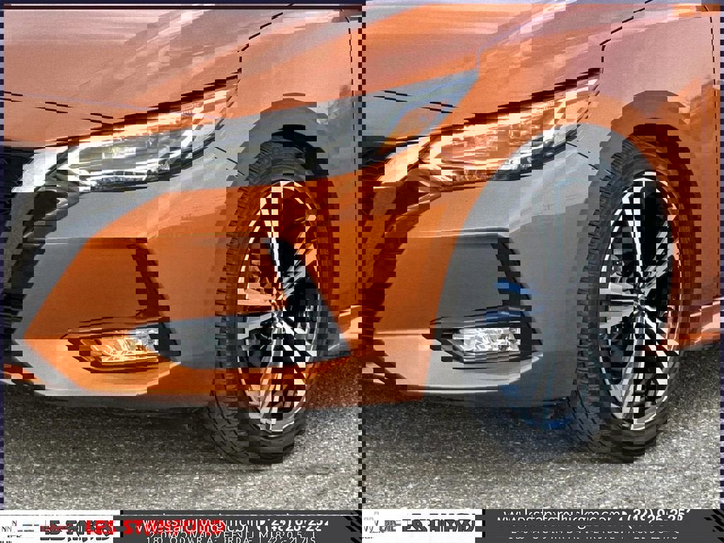 Used 2022 Nissan Sentra SR w/ SR Premium Package image 9