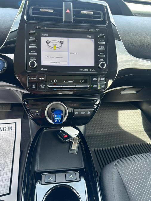 Used 2022 Toyota Prius Prime LE image 35
