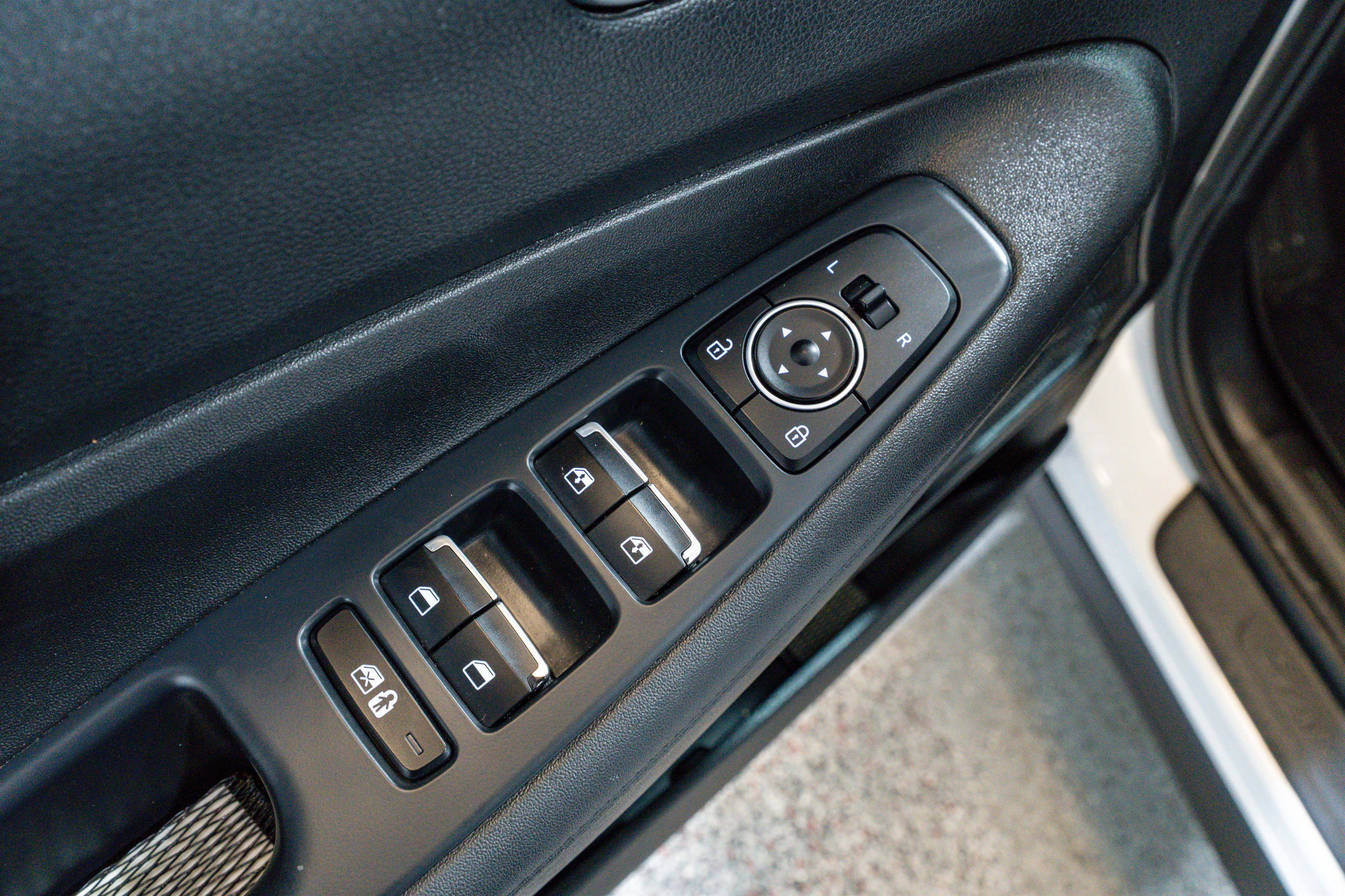 Used 2023 Hyundai Santa Fe SEL image 12