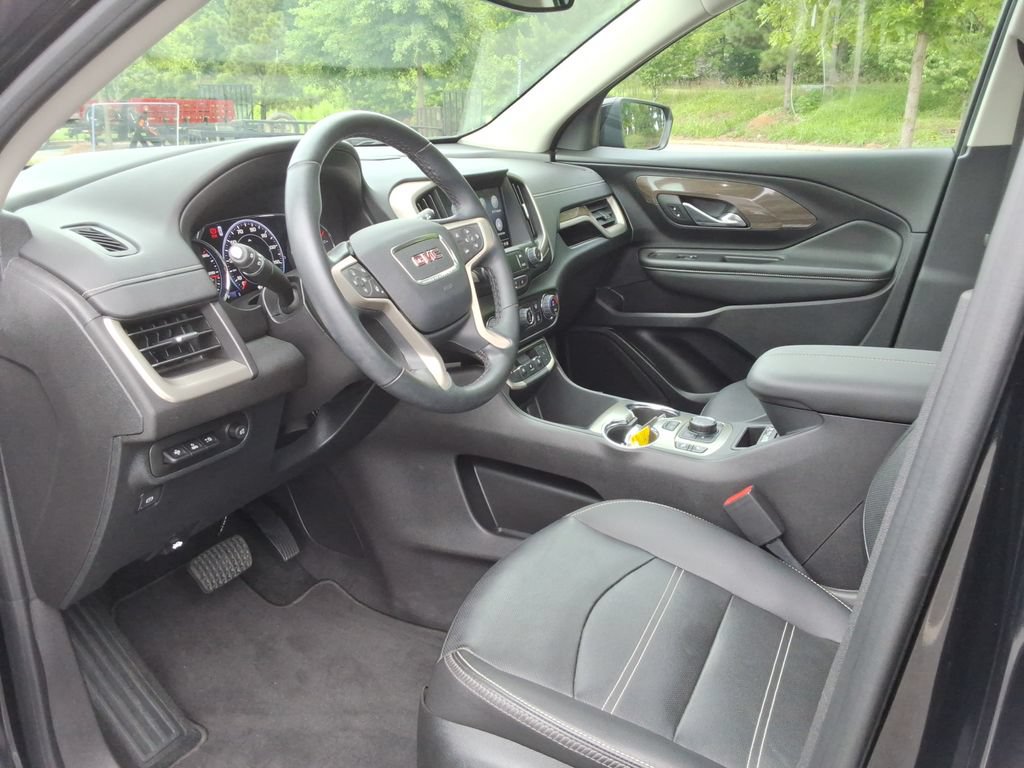 Certified 2024 GMC Terrain Denali w/ Denali Premium Package AWD/4WD image 22