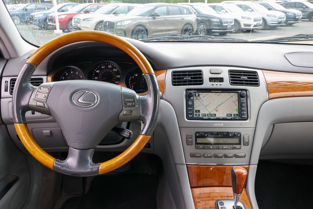 Used 2005 Lexus ES 330 FWD image 8