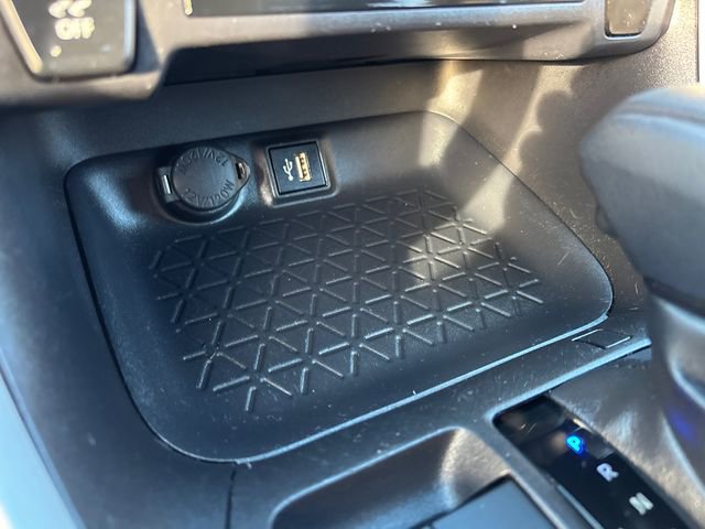 Used 2025 Toyota RAV4 XLE image 24