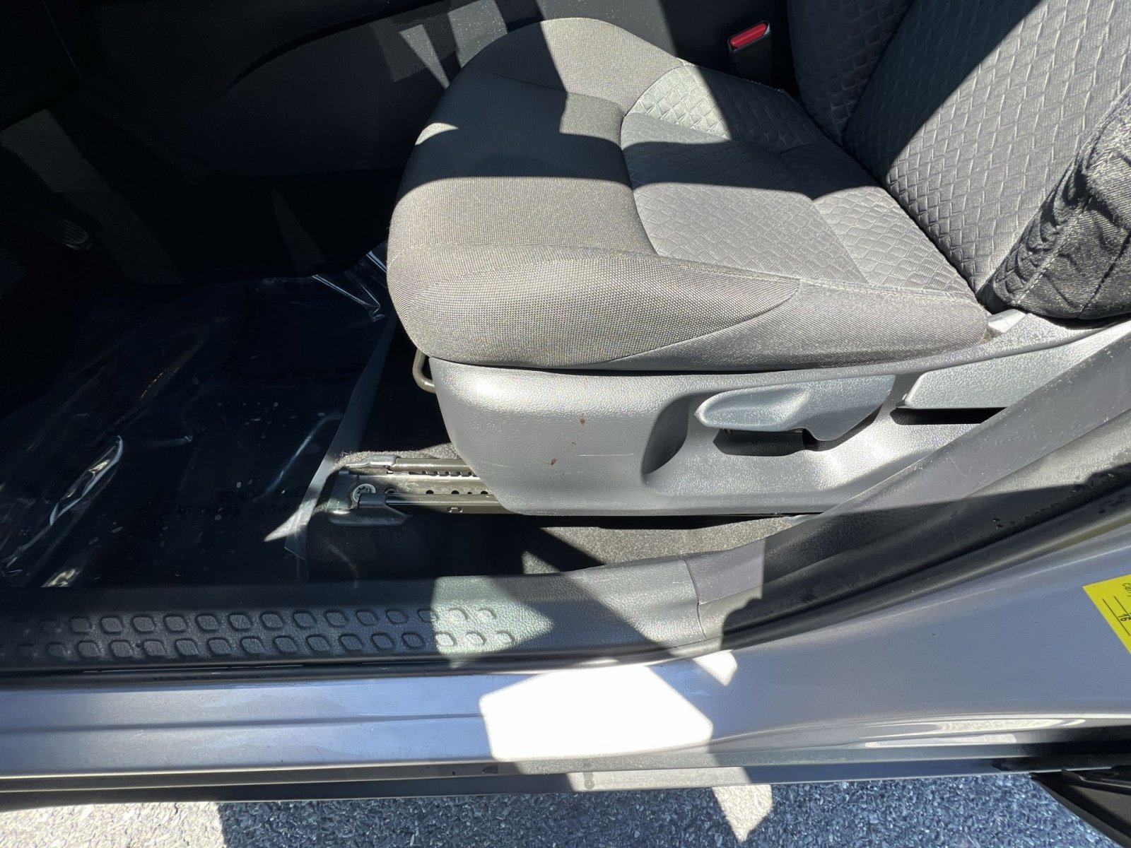 Used 2020 Toyota C-HR LE image 14