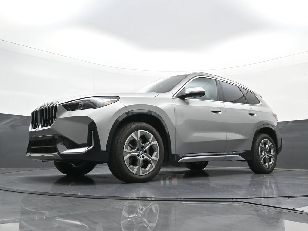 New 2026 BMW X1 xDrive28i w/ Technology Package AWD/4WD image 23