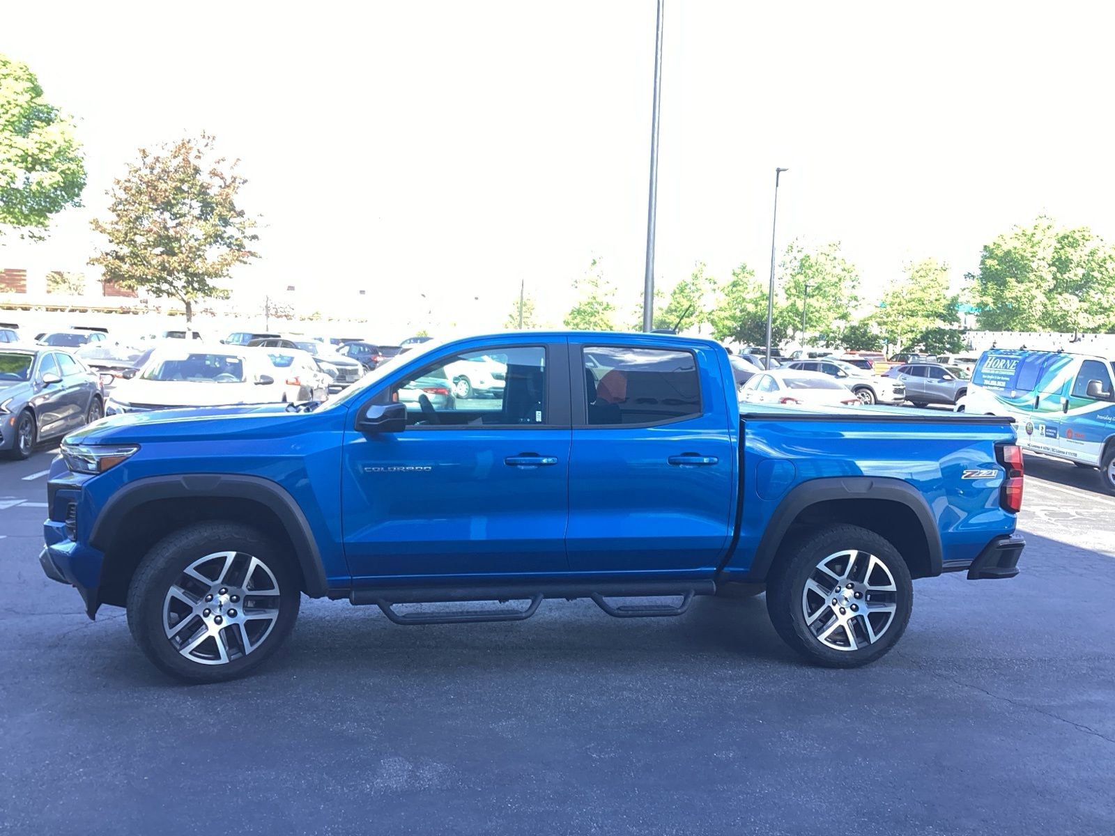 Used 2023 Chevrolet Colorado Z71 w/ Z71 Convenience Package 2 image 7