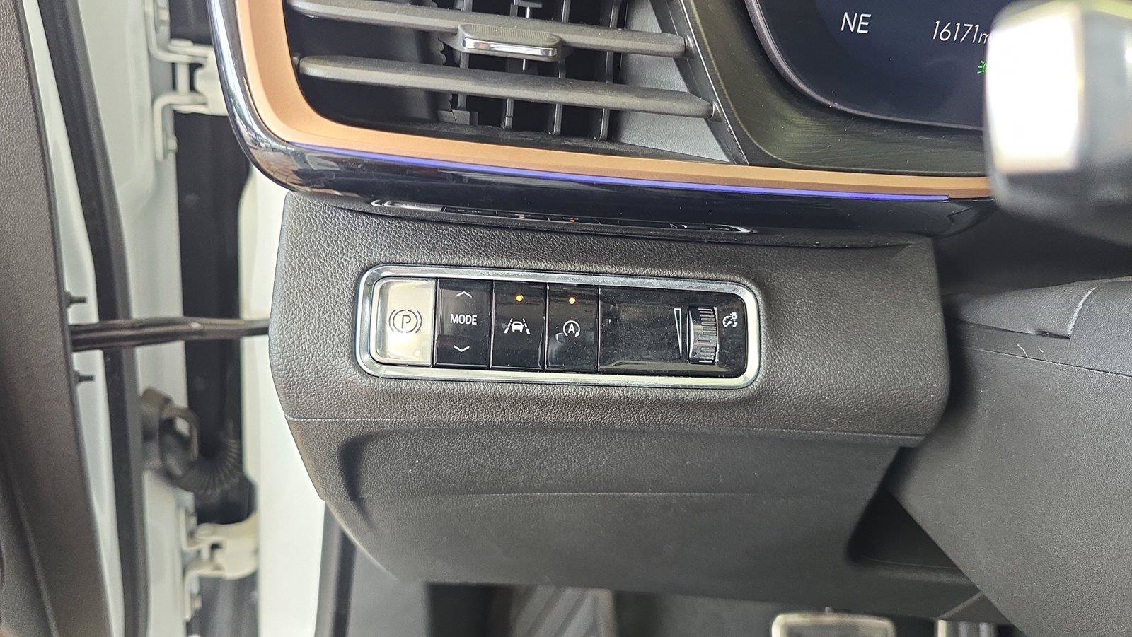 Used 2024 Buick Envision Sport Touring AWD/4WD image 25
