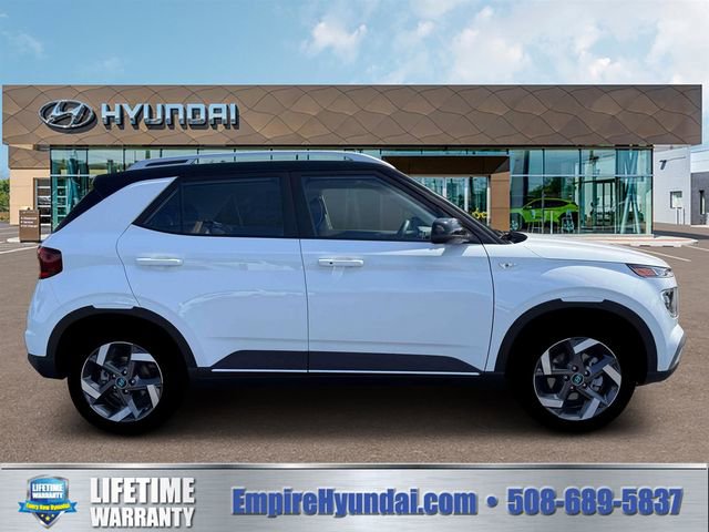 New 2026 Hyundai Venue SEL FWD image 9